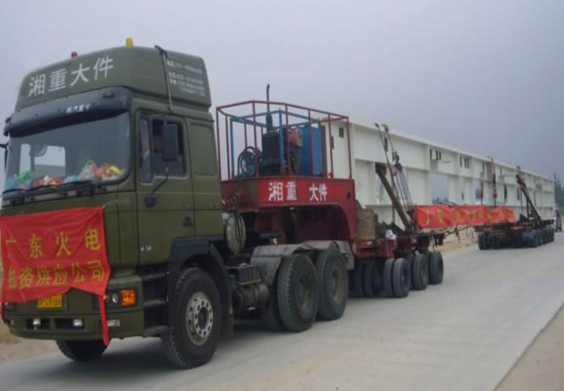 湘重为广东火电公司运输(大板梁)