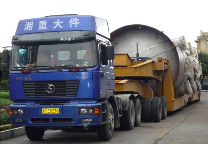 湘重为广东火电公司运输(大板梁)