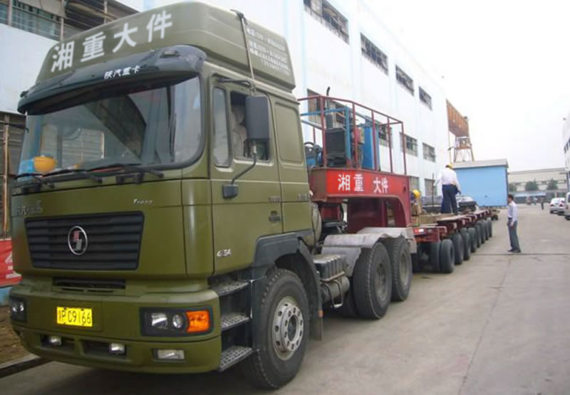 湘重为广东火电公司运输(大板梁)